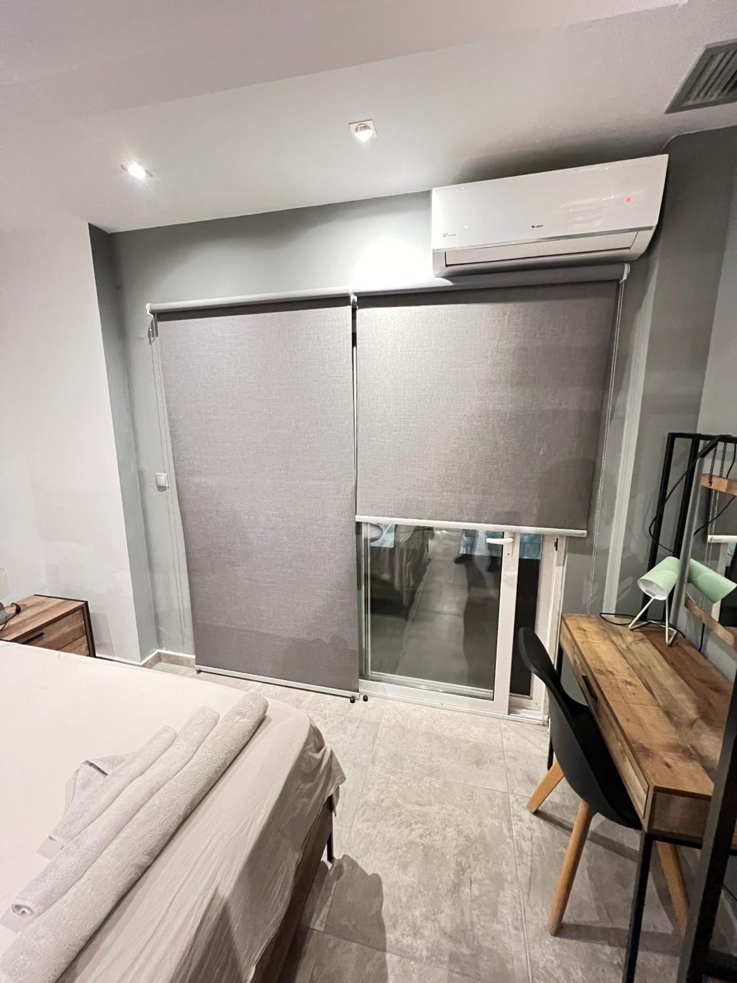 Modern Apartment In The Heart Of The City อเล็กซานโดรโพลิส ภายนอก รูปภาพ